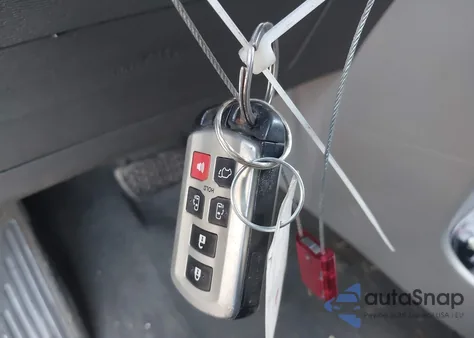 2016 Toyota Sienna Xle 8 Passenger из США, поврежденный, VIN 5TDYK3DC5GS752657